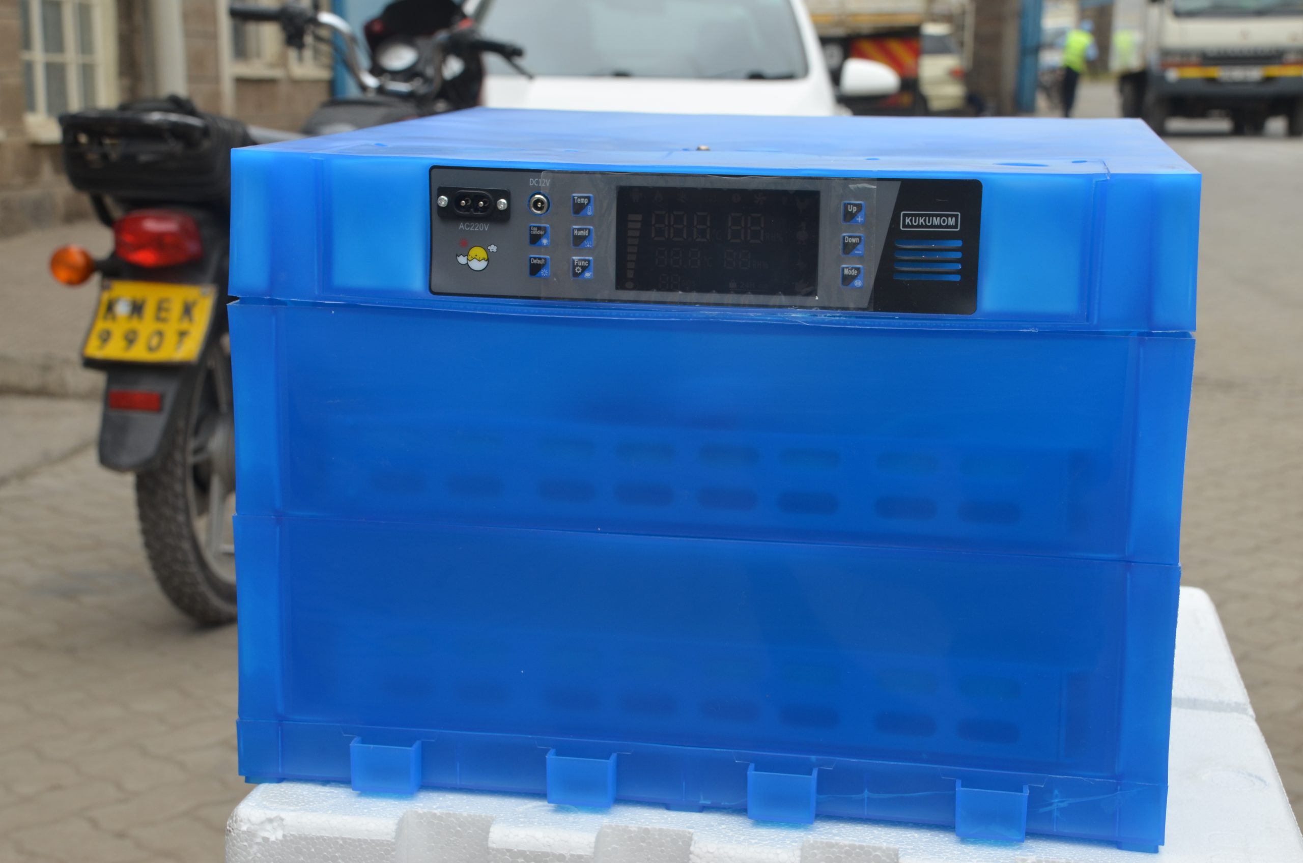 128 Egg Fully Automatic Solar/Electric Incubator and Hatcher AC/DC Full-Hatcher/Half-hatcher - Image 10