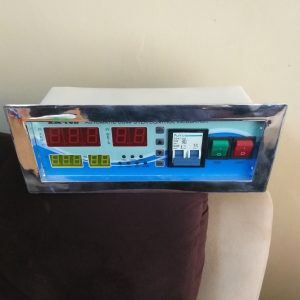 Alternative view of XM-18D Incubator Controller Thermostat