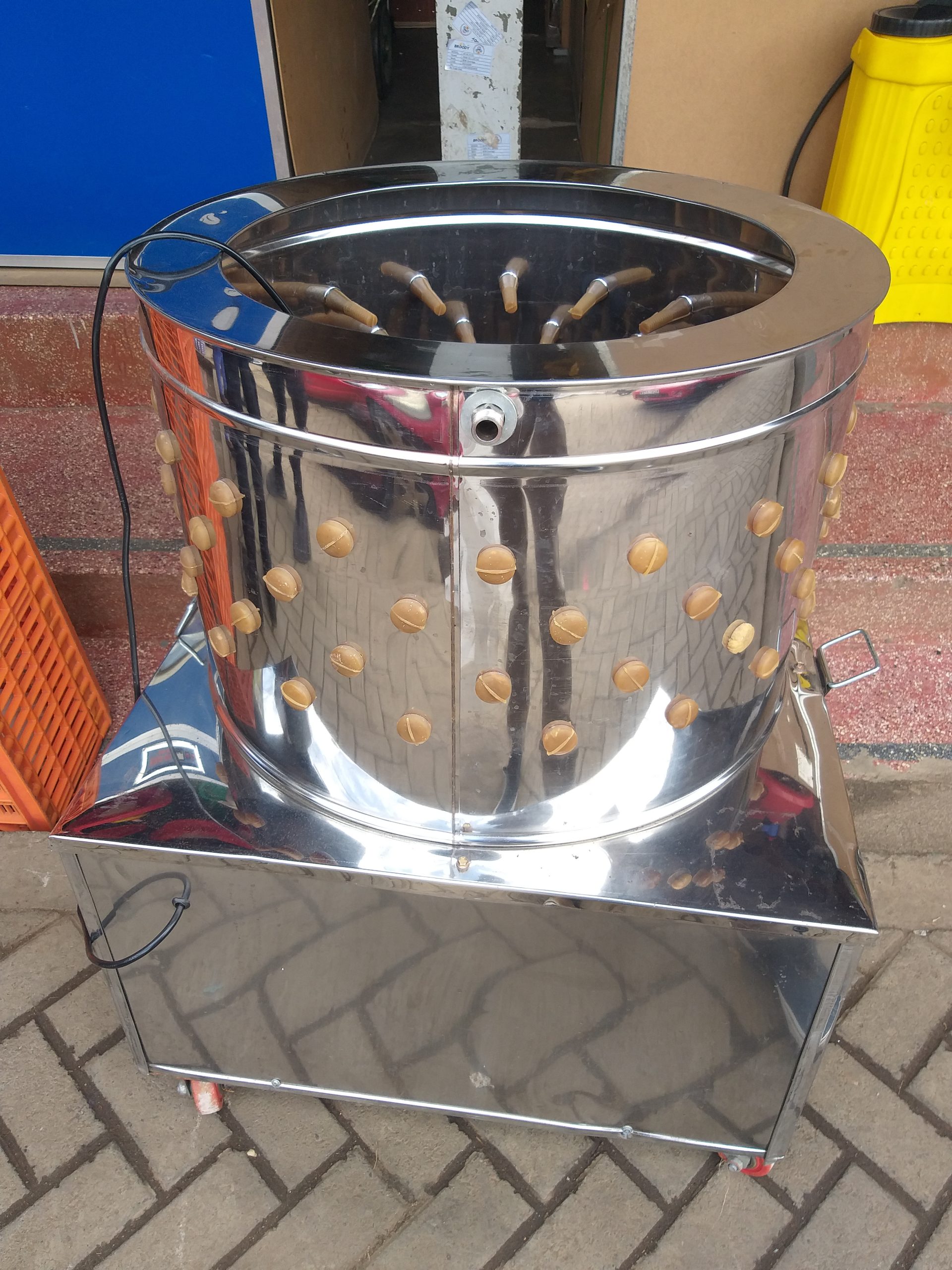 Autohatch Chicken plucker machine