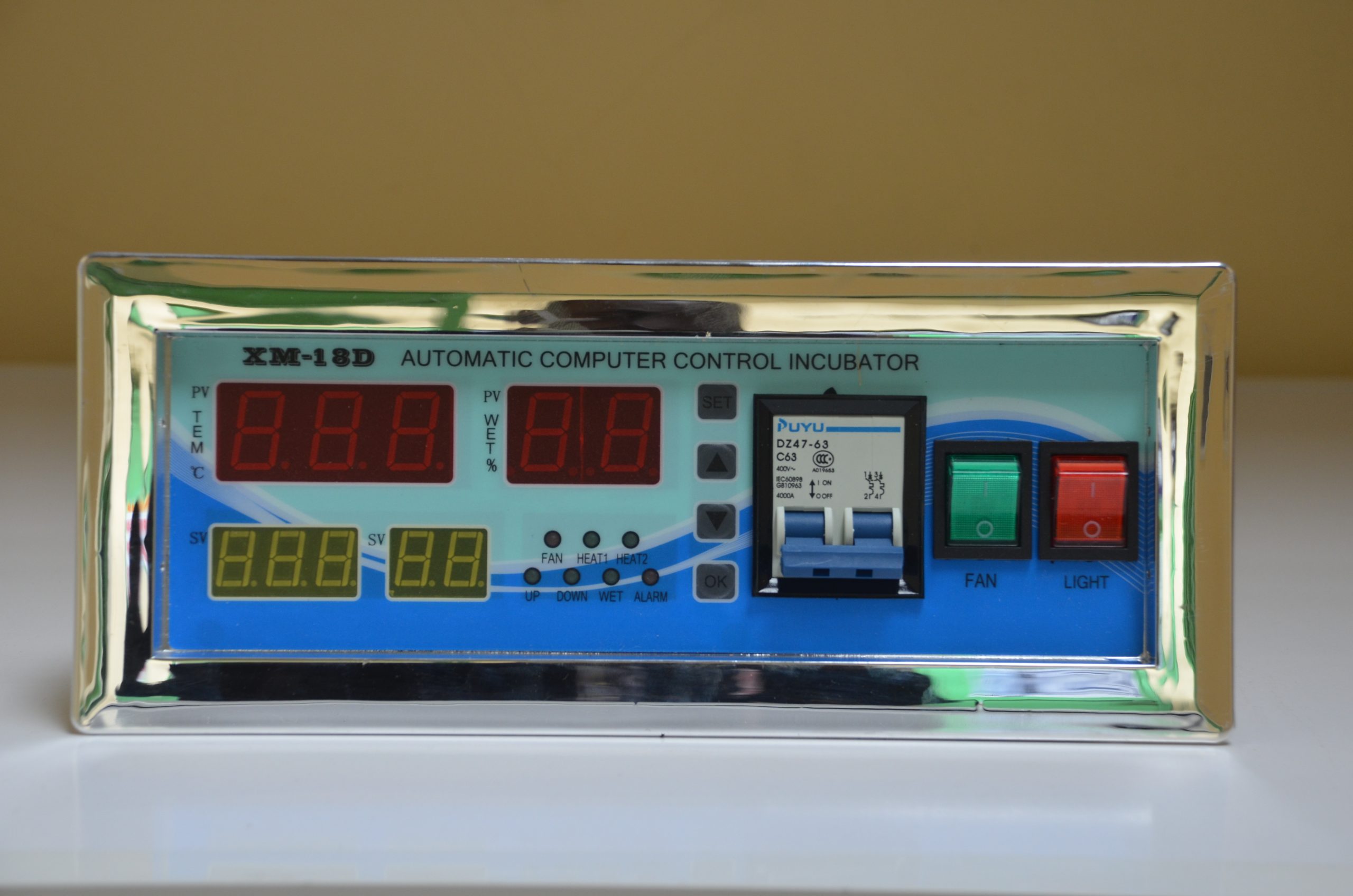 XM-18D Incubator Controller Thermostat